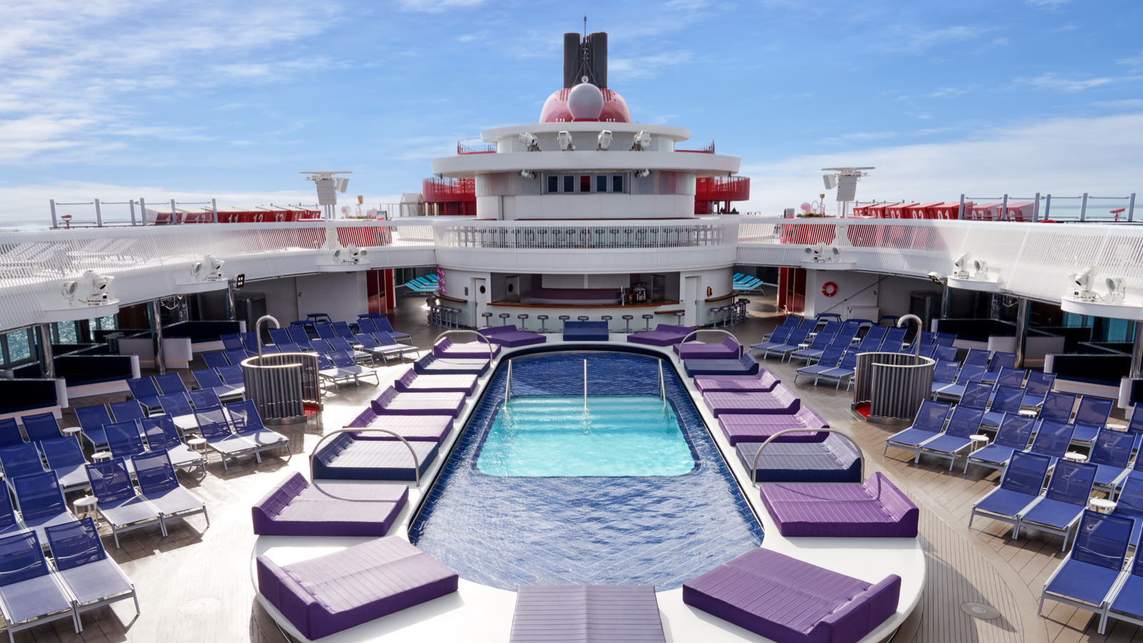SCARLET LADY VIRGIN VOYAGES VIRGIN CRUISES CRUCEROS VIRGIN CRUCEROS PARA JOVENES CRUCEROS SOLO PARA ADULTOS ONLY ADULTS CRUISES CRUCEROS MILLENNIALS CRUCEROS VIRGIN VOYAGES CRUCEROS SCARLET LADY CRUCEROS VALIANT LADY CRUCEROS RESILIENT LADY CRUCEROS BRILLIANT LADY CRUCEROS VIRGIN #ScarletLady #ValiantLady #ResilientLady #BrilliantLady #Cruises #VirginVoyages #Mediterranean #Caribbean #Australia #Sydney #VirginVoyages #VirginCruises